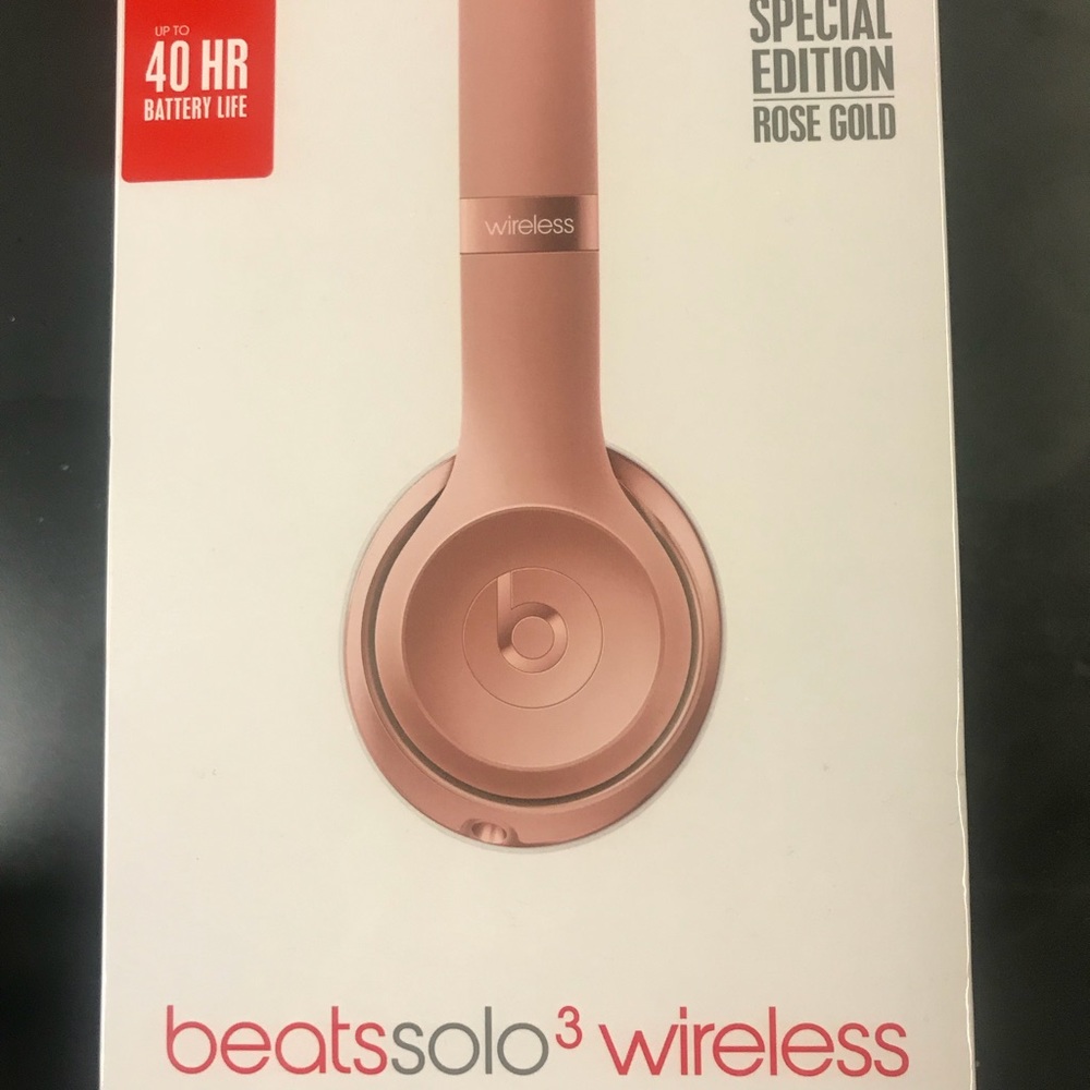 Beats solo 3 wireless special edition rose gold